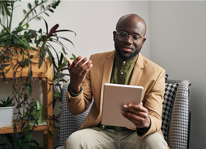 HR leader on a virtual meeting